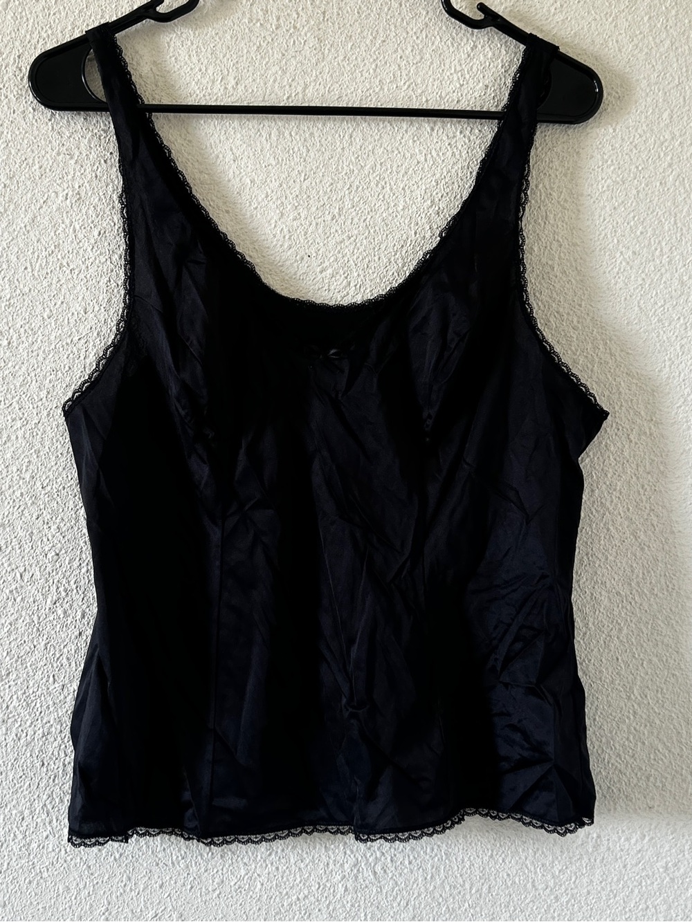 VTG Vanity Fair Elegant Tank Top delicate lace trim Lightweight Women’s 38/44